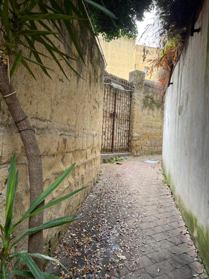 Residenza Chiaia Acomodação com café da manhã Nápoles Exterior foto